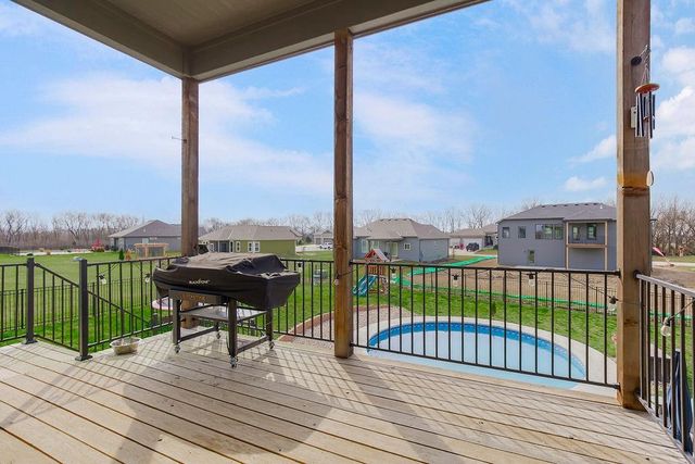 807 W Solomon Drive, Lone Jack, MO 64086