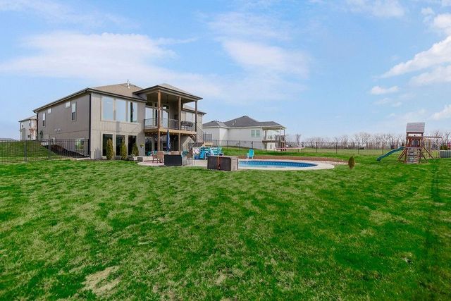 807 W Solomon Drive, Lone Jack, MO 64086