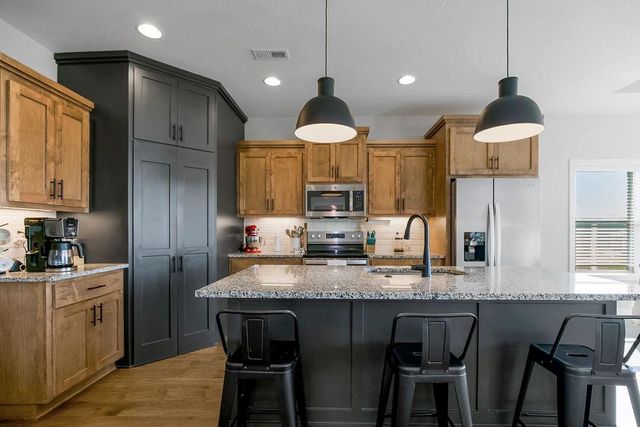 807 W Solomon Drive, Lone Jack, MO 64086