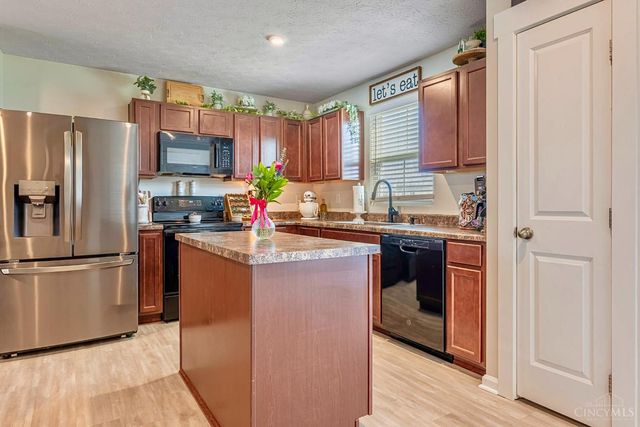 1390 Acadia, Harrison, OH 45030