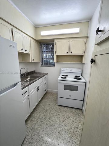 675 SW 7th Ave 2, Miami, FL 33130