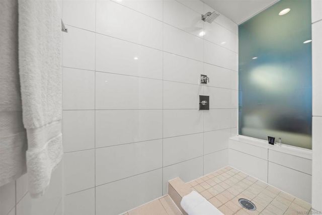 207 5th Ave 940, San Diego, CA 92101