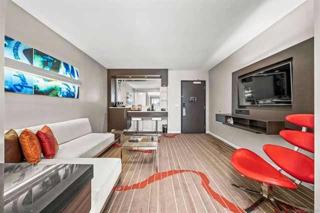 207 5th Ave 940, San Diego, CA 92101