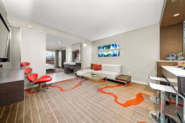 207 5th Ave 940, San Diego, CA 92101