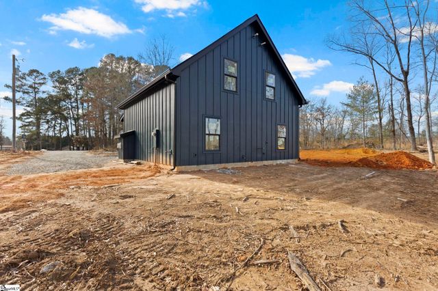 1002 Goodjoin Road, Campobello, SC 29322