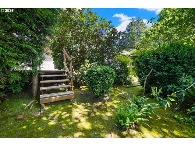 440 Nw YONIA Ct, Hillsboro, OR 97124