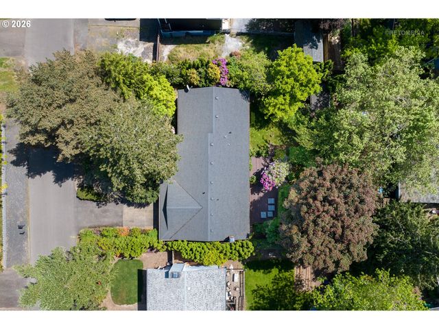 440 Nw YONIA Ct, Hillsboro, OR 97124