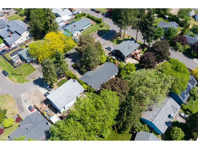 440 Nw YONIA Ct, Hillsboro, OR 97124