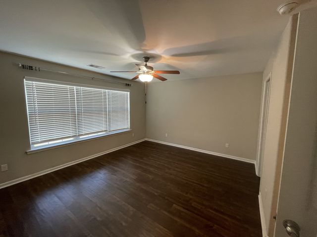 123 Cobblestone Place Dr, Goodlettsville, TN 37072