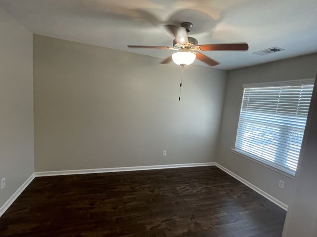 123 Cobblestone Place Dr, Goodlettsville, TN 37072