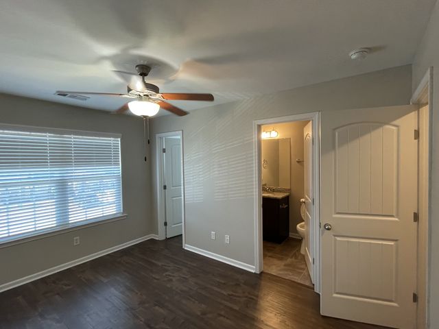 123 Cobblestone Place Dr, Goodlettsville, TN 37072