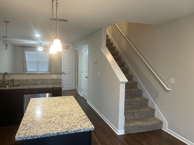 123 Cobblestone Place Dr, Goodlettsville, TN 37072