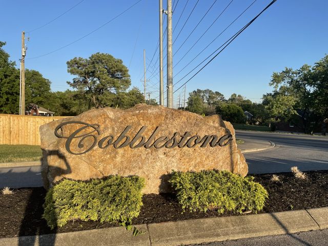 123 Cobblestone Place Dr, Goodlettsville, TN 37072