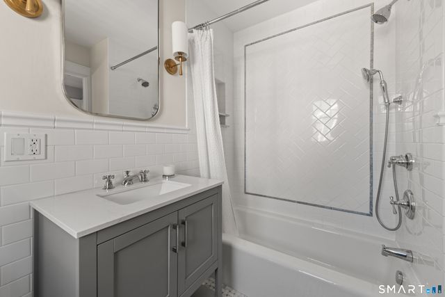 984 Valley Road, Fairfield, CT 06825