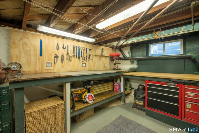 984 Valley Road, Fairfield, CT 06825