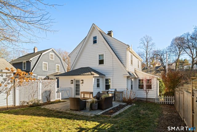 984 Valley Road, Fairfield, CT 06825