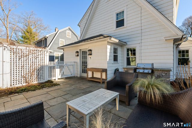 984 Valley Road, Fairfield, CT 06825