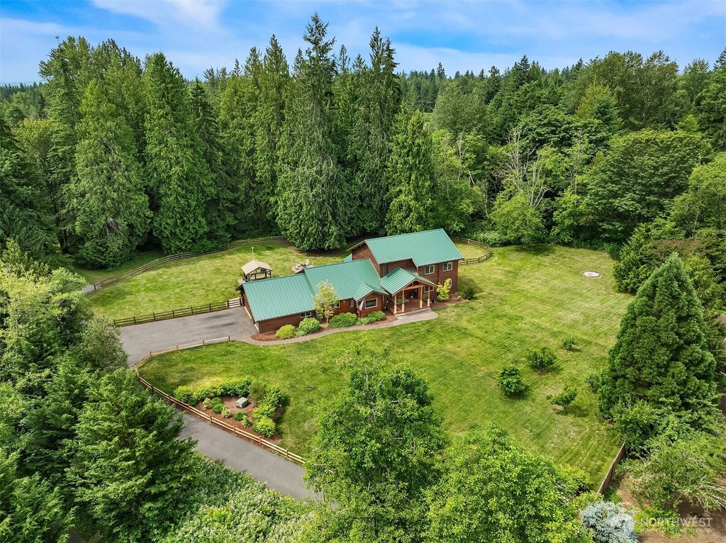 7717 252nd Avenue NE, Redmond, WA 98053