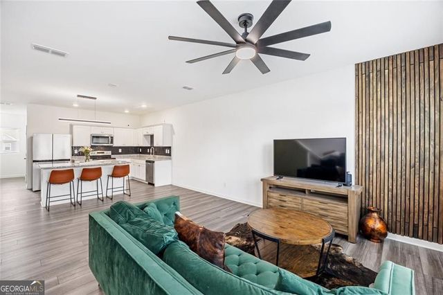 2684 Toucan Way SW, Atlanta, GA 30331