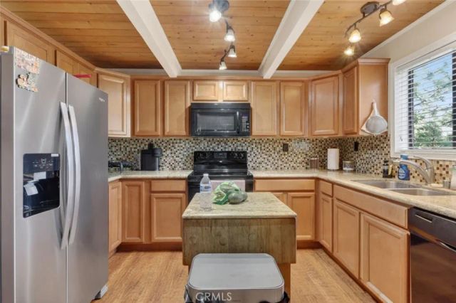 1800 Bernina Drive, Pine Mountain Club, CA 93222