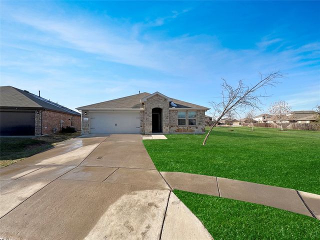 2047 Serval Lane, Crandall, TX 75114