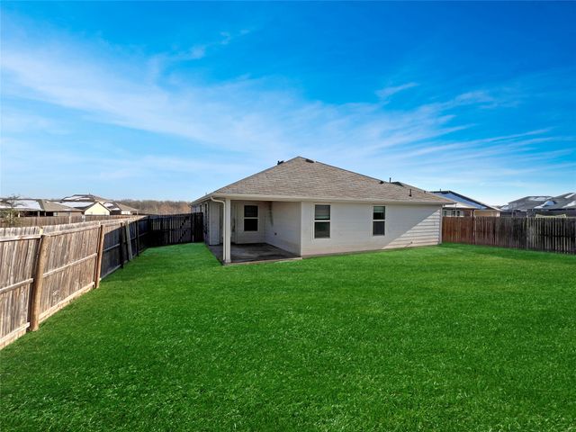 2047 Serval Lane, Crandall, TX 75114