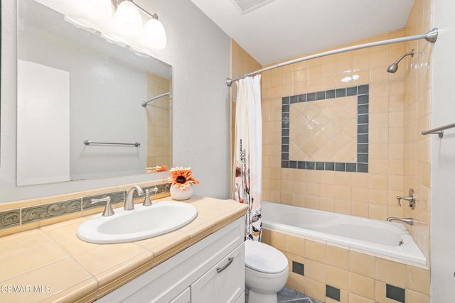 2984 Elmwood Street, Newbury Park, CA 91320