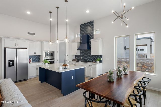 2516 SAMMY CERVANTES Street, El Paso, TX 79938