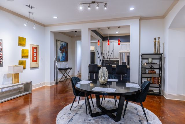 5113 Vandelia Street, Dallas, TX 75235