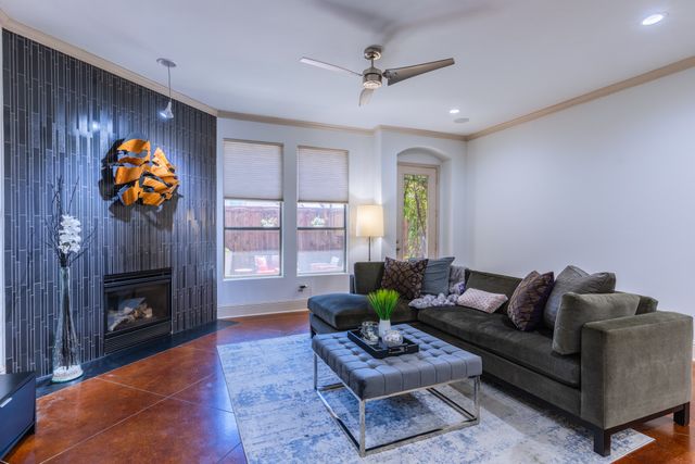 5113 Vandelia Street, Dallas, TX 75235