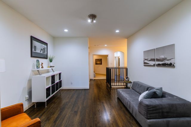 5113 Vandelia Street, Dallas, TX 75235