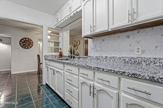 1135 CUBA Drive, El Paso, TX 79915