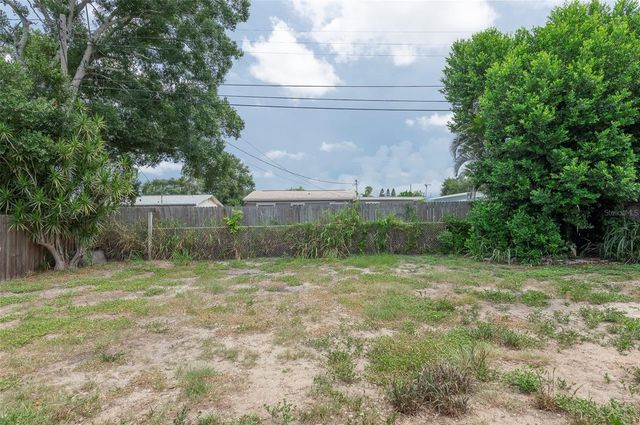5255 45TH AVENUE N, St Petersburg, FL 33709