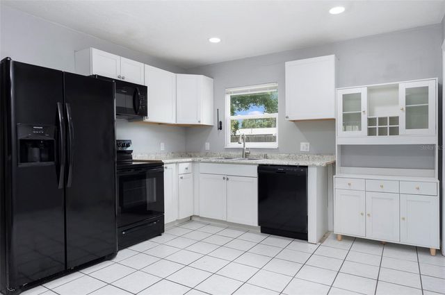 5255 45TH AVENUE N, St Petersburg, FL 33709