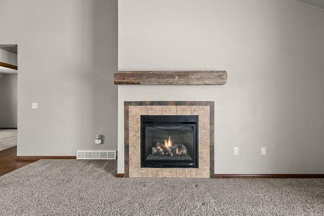 5120 N GALA COURT, Appleton, WI 54913