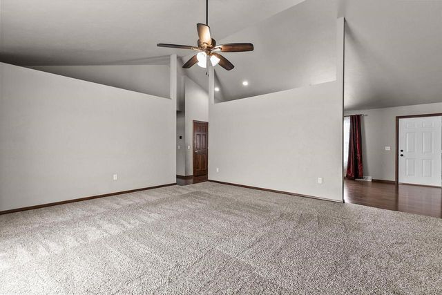 5120 N GALA COURT, Appleton, WI 54913