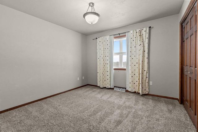 5120 N GALA COURT, Appleton, WI 54913