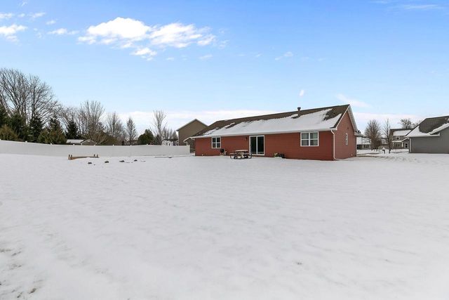 5120 N GALA COURT, Appleton, WI 54913