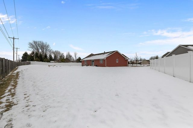 5120 N GALA COURT, Appleton, WI 54913