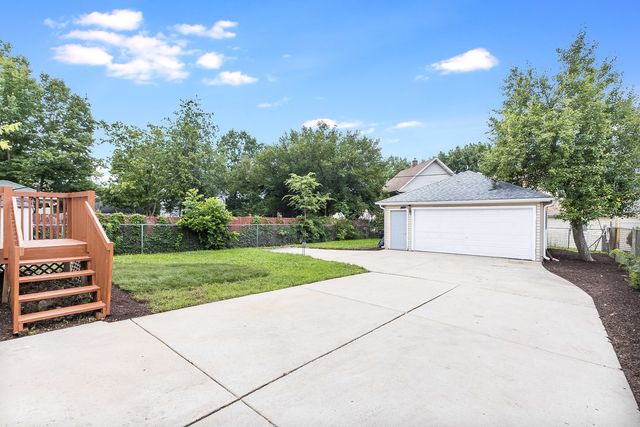 217 Prairie Street, Aurora, IL 60506