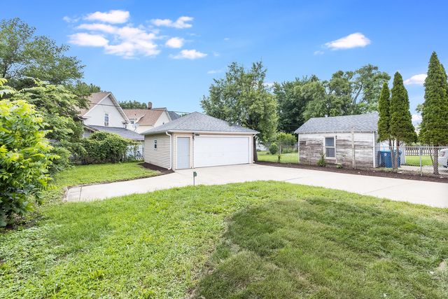 217 Prairie Street, Aurora, IL 60506