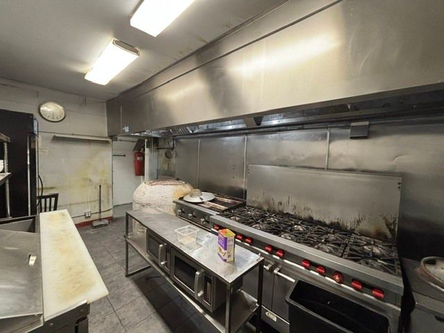 1450 W Webster Avenue, Chicago, IL 60614