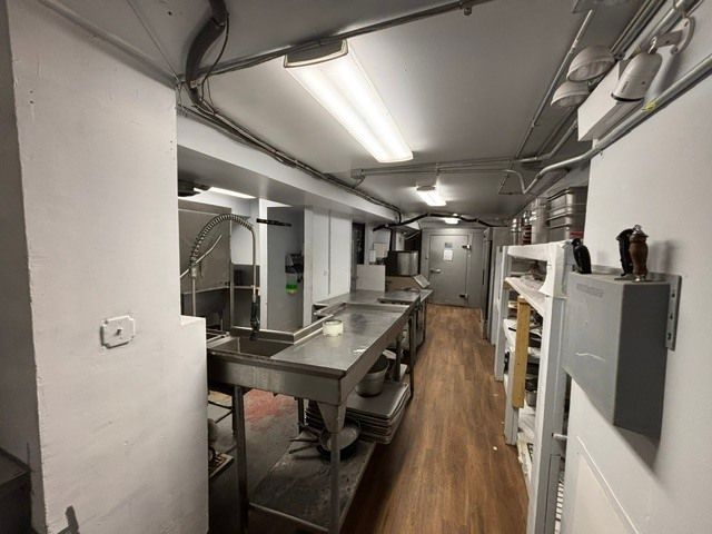 1450 W Webster Avenue, Chicago, IL 60614