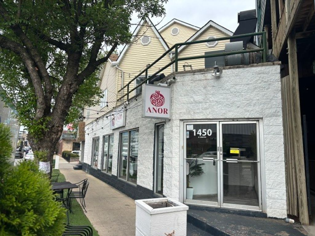 1450 W Webster Avenue, Chicago, IL 60614