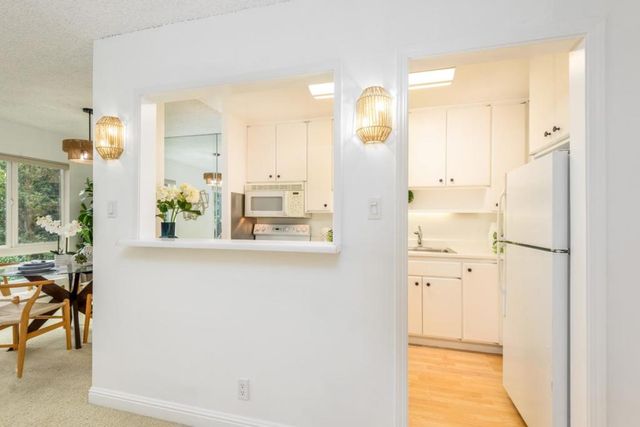 904 Peninsula Avenue 307, San Mateo, CA 94401