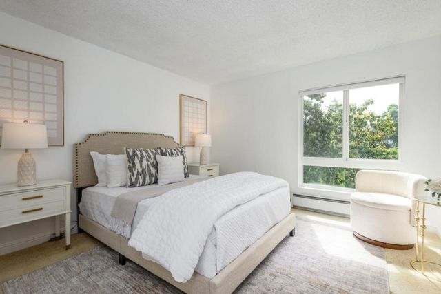 904 Peninsula Avenue 307, San Mateo, CA 94401
