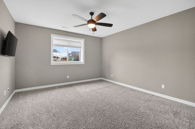 1329 NE 49th Street, Ankeny, IA 50021