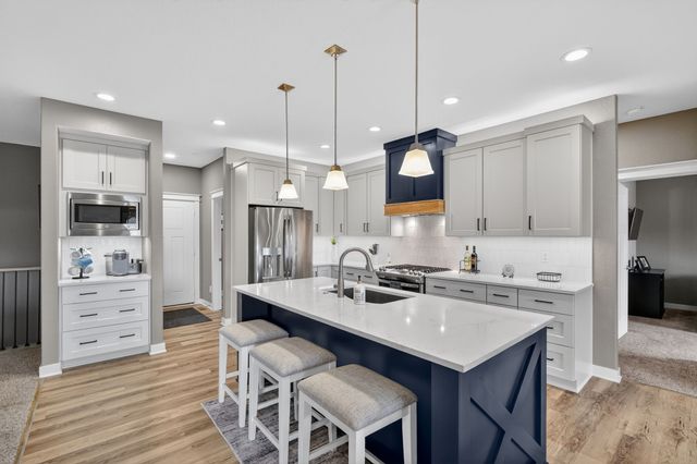 1329 NE 49th Street, Ankeny, IA 50021