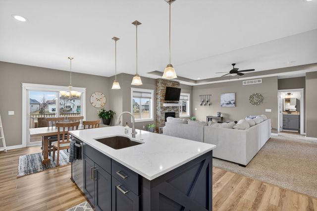 1329 NE 49th Street, Ankeny, IA 50021