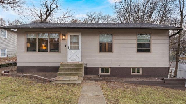 1707 10th Avenue SE, Saint Cloud, MN 56304